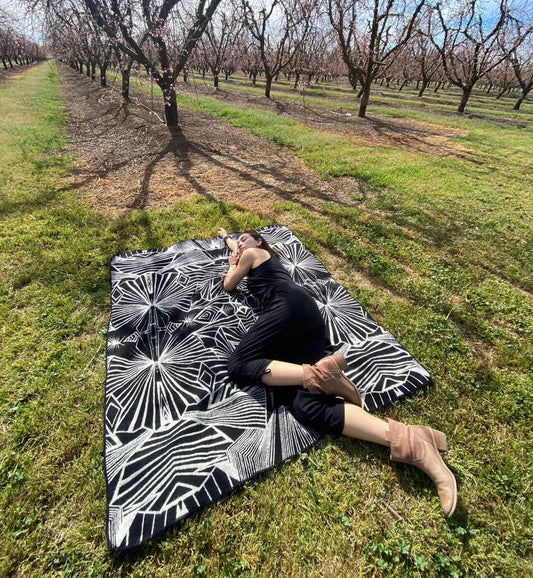 Crystals Throw Blanket/ Alpaca