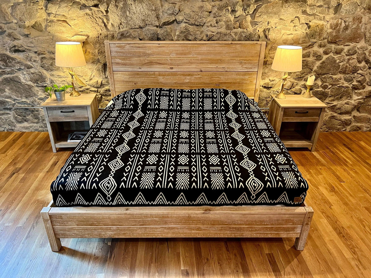 Mud Print Black & White King Size Blanket/ Alpaca