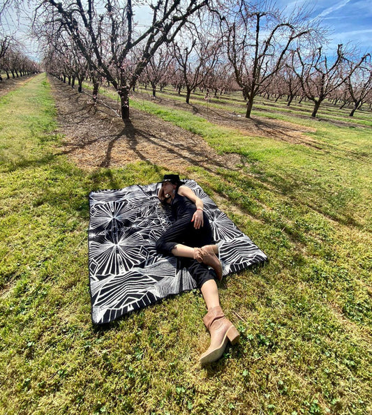 Crystals Throw Blanket/ Alpaca